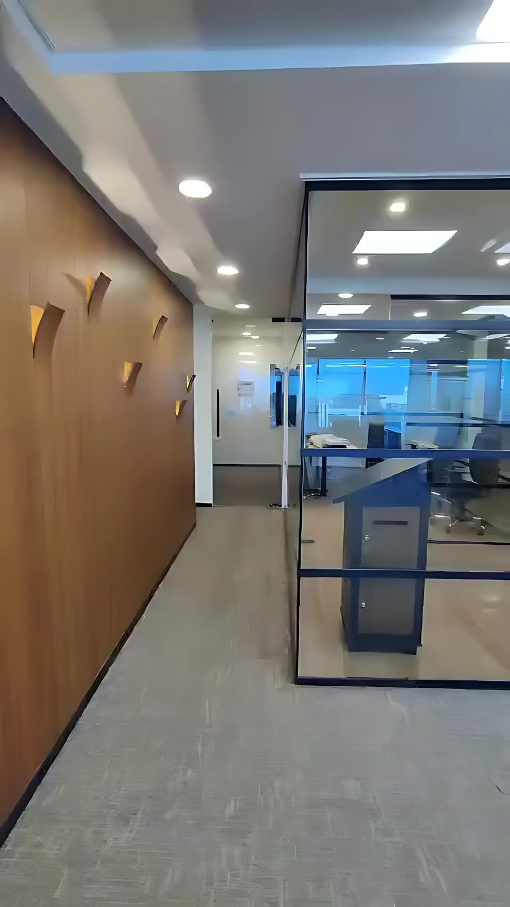ZCL Andheri office glass partition detail